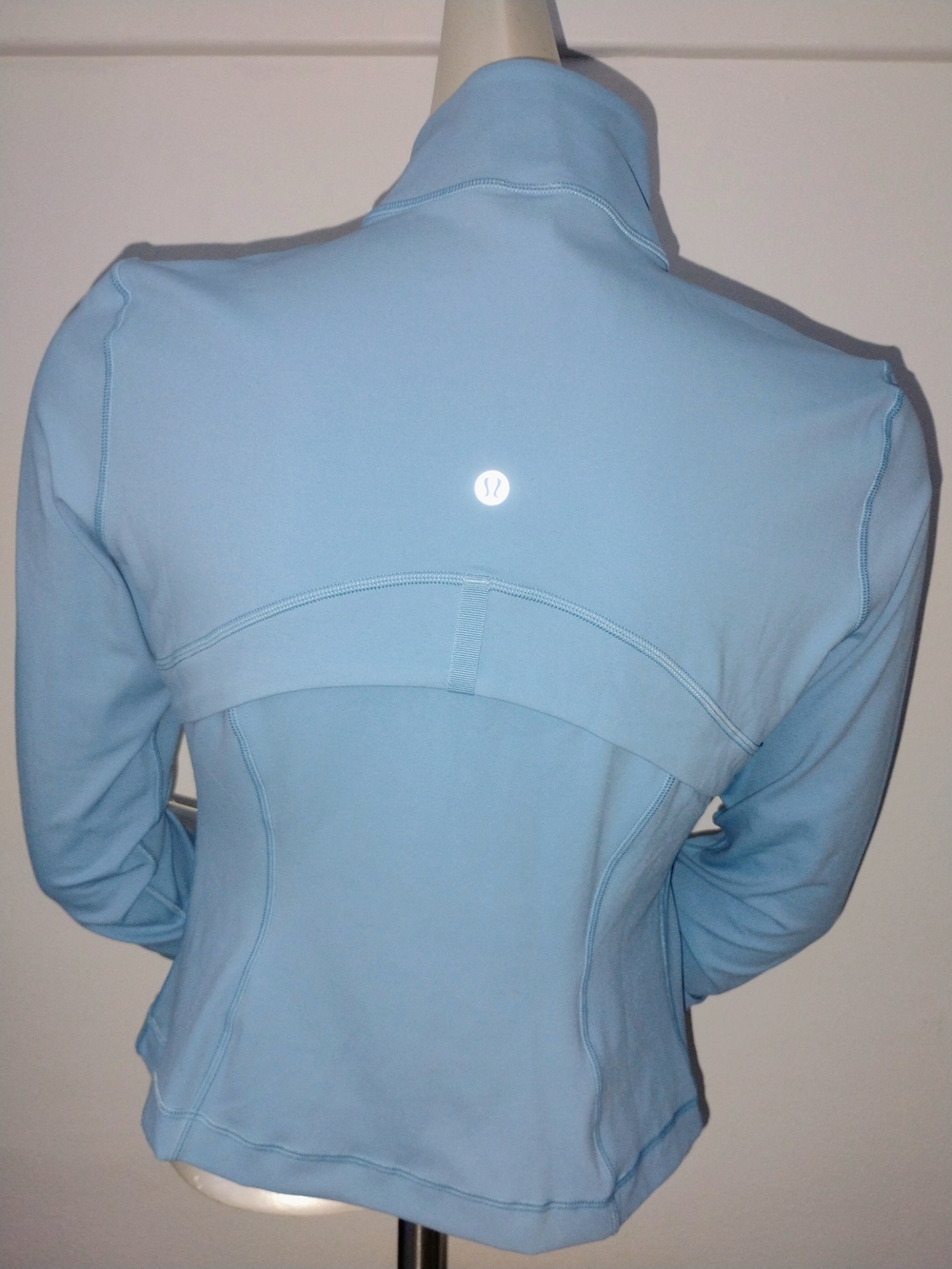 lululemon Define Cropped Jacket Blue Size 8 NWT - Picture 2 of 4